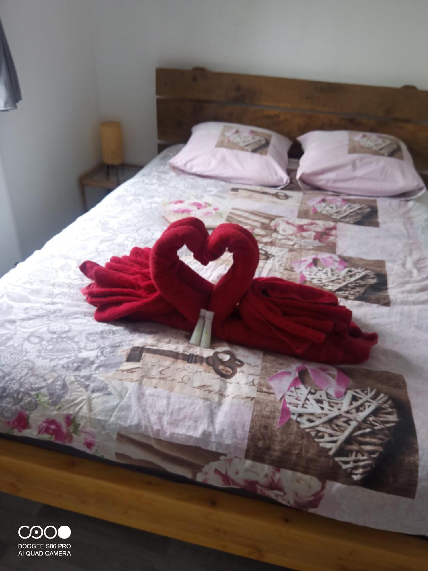 Chambres D'Hotes A La Campagne Senonches Экстерьер фото